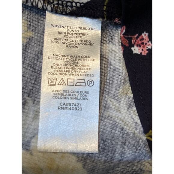 LOFT Women’s Size S Mixed Media Blouse Black Floral - Picture 6 of 6